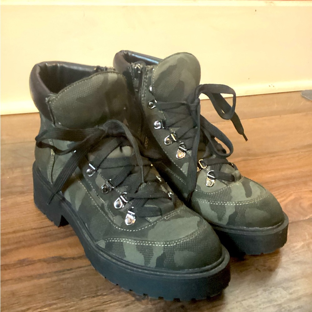 Universal Thread Lizbeth Combat Boots - image 2